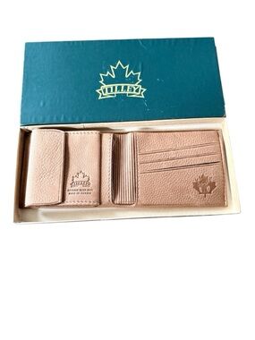 VTG Tilley Genuine Deerskin Pebbled Leather Camel Tan Bifold Men Wallet Canada